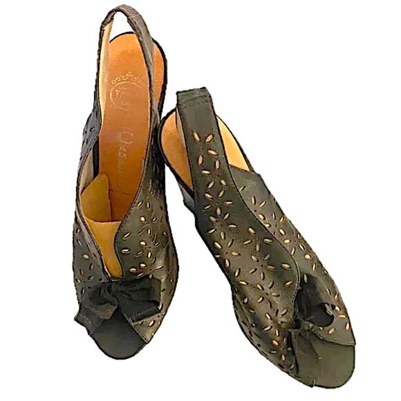 Jeffrey Campbell Heels Perforated Blk Leather Peep Toe Bow Square 4" Heel Sz 6.5 - Picture 1 of 10